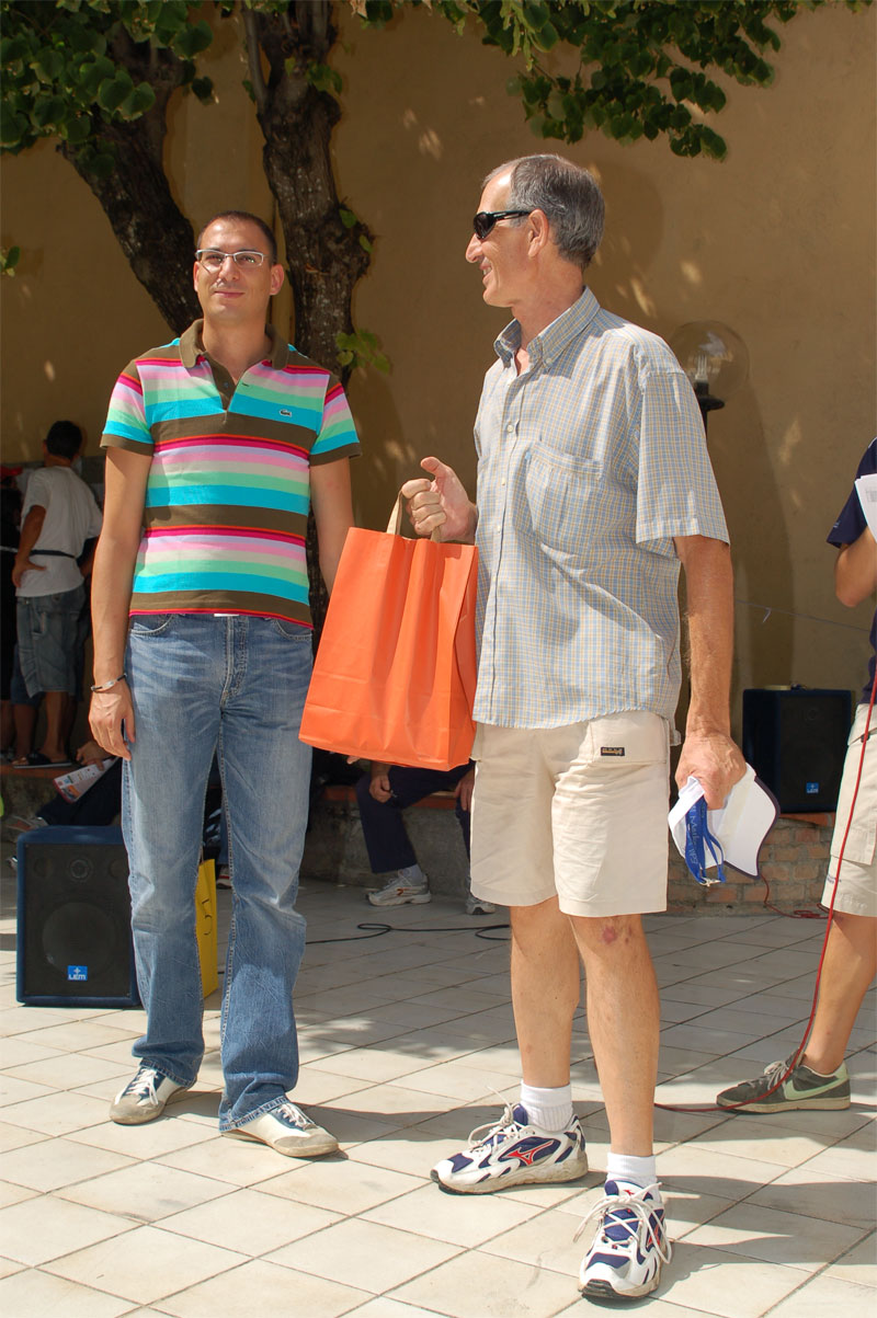 gal/2007/18 - Fondo Valdarbia - Pranzo e premiazioni/DSC_1694-01.jpg